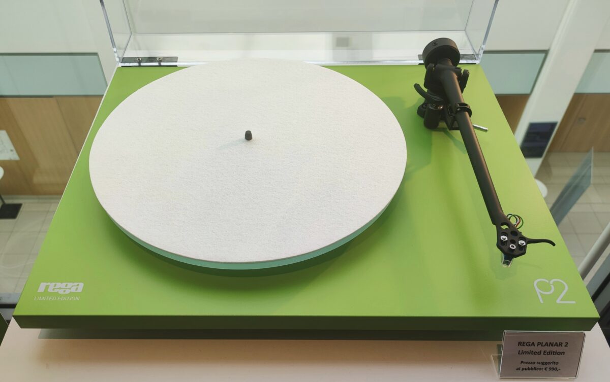 REGA PLANAR 2 Limited Edition - immagine 2