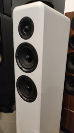 WHARFEDALE D330